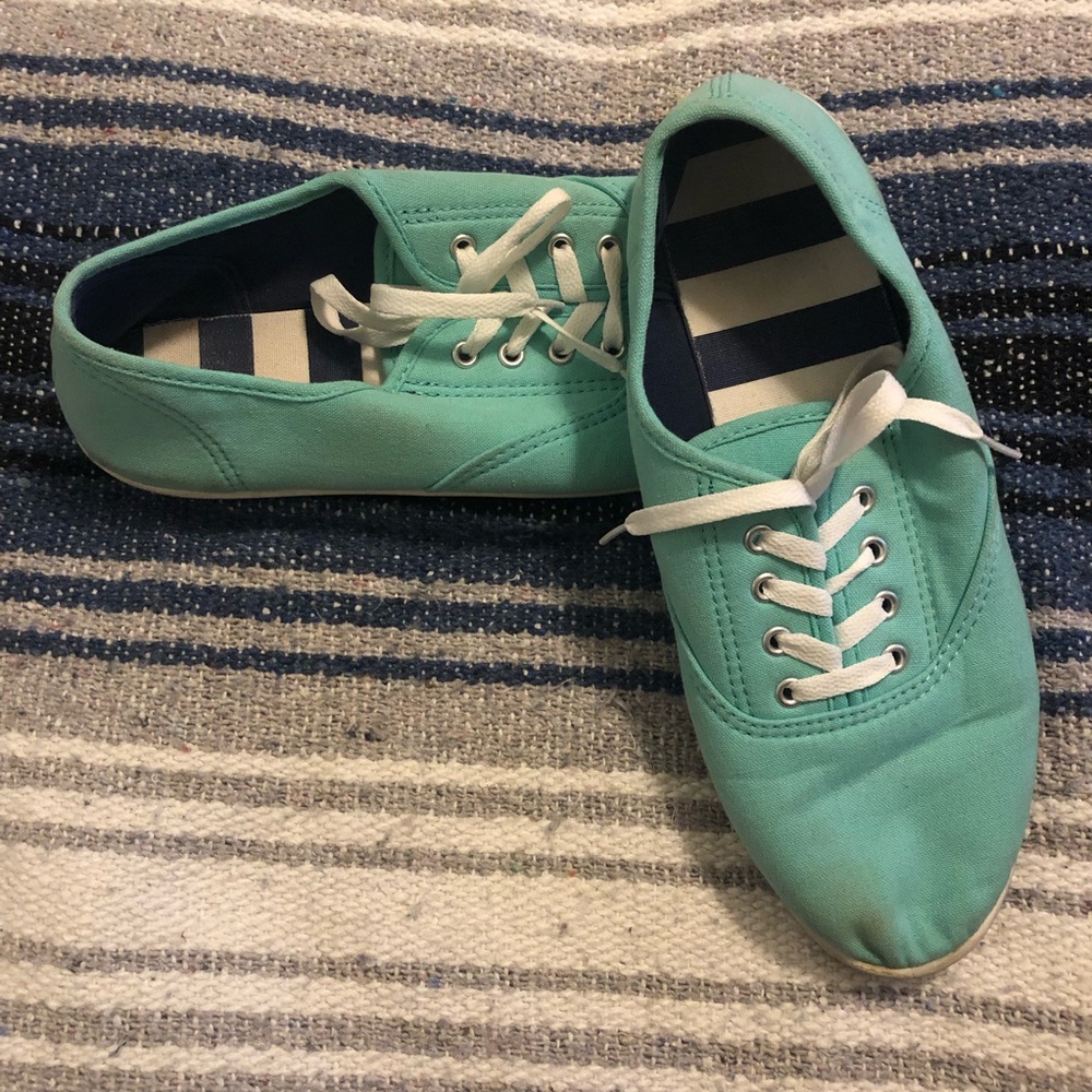 Sea Foam Green Shoes 🌊